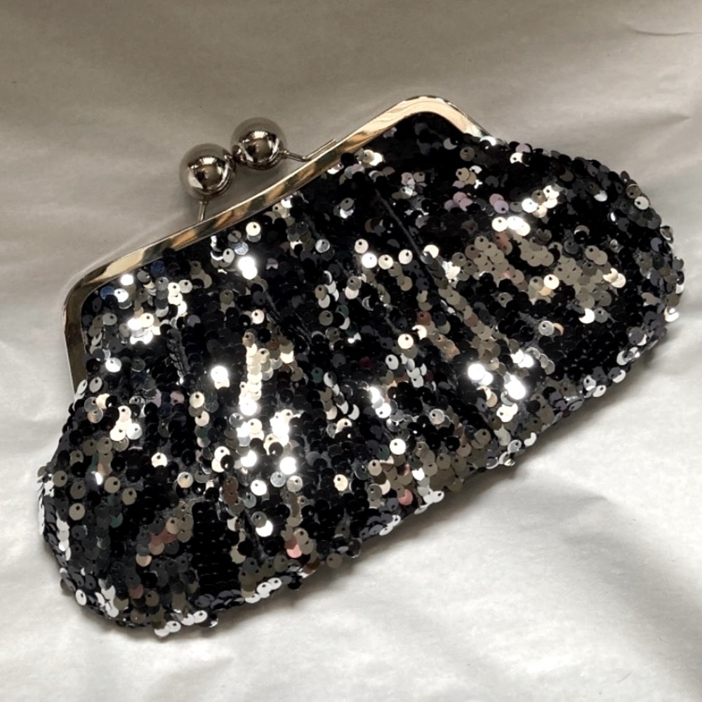 Vintage Black and Silver Sequin Bag with Chain Strap - Picture 9 of 14